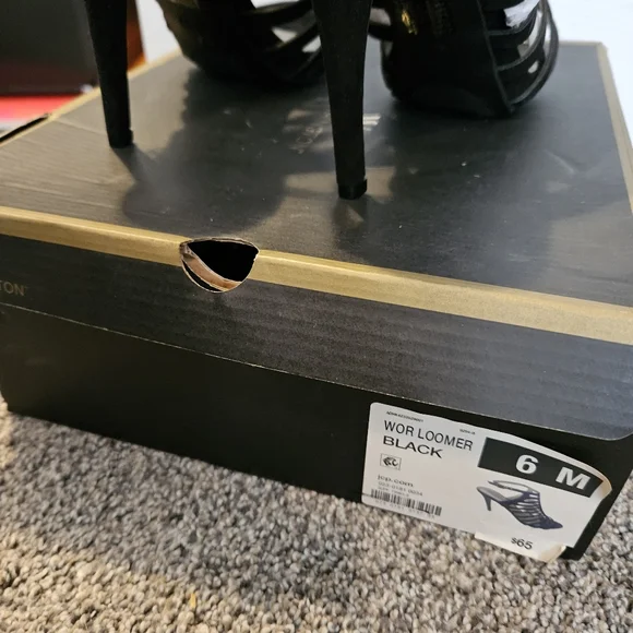 Black Worthington brand open toe high heel 👠 - Picture 5 of 8